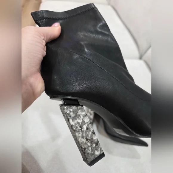 Z Code Z Black Pointed-Toe Ankle Boots with Textured Block Heel - Picture 6 of 17